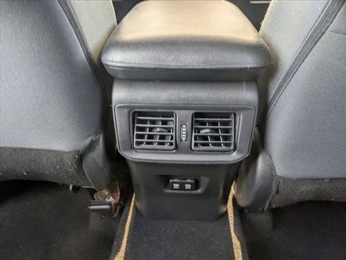 Used 2020 Toyota RAV4 XLE FWD image 14