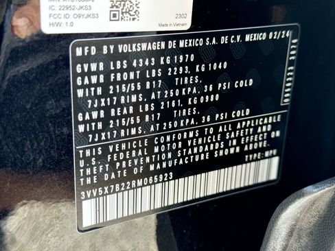 Certified 2024 Volkswagen Taos S FWD image 43