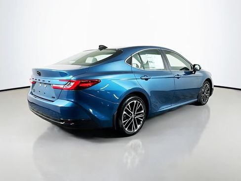 Used 2026 Toyota Camry XLE w/ Premium Package AWD/4WD image 8