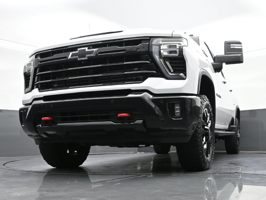 Used 2025 Chevrolet Silverado 2500 LT w/ Trail Boss Package AWD/4WD image 30