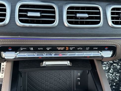 New 2025 Mercedes-Benz GLS 580 4MATIC image 10