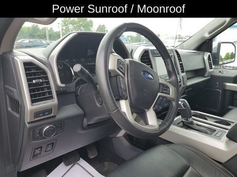 Used 2020 Ford F150 Lariat w/ Equipment Group 502A Luxury AWD/4WD image 10