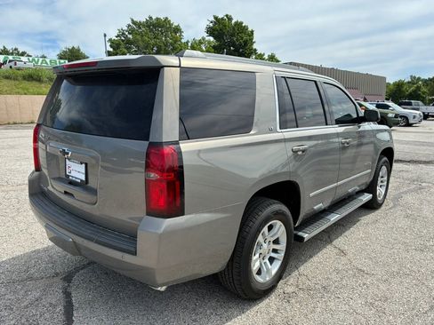 Used 2018 Chevrolet Tahoe LT w/ LT Signature Package AWD/4WD image 4