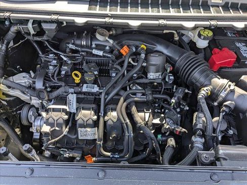 New 2024 Ford Edge SE w/ Black Appearance Package image 15