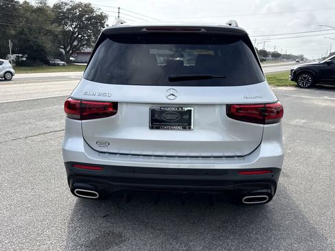 Certified 2022 Mercedes-Benz GLB 250 4MATIC image 4
