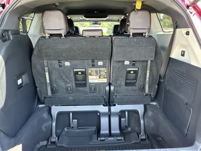 Used 2023 Toyota Sienna Platinum AWD/4WD image 25