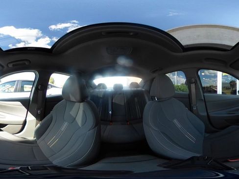 Used 2025 Hyundai Elantra SEL image 43