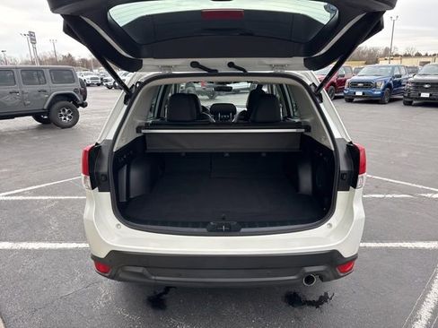 Used 2023 Subaru Forester Limited image 38
