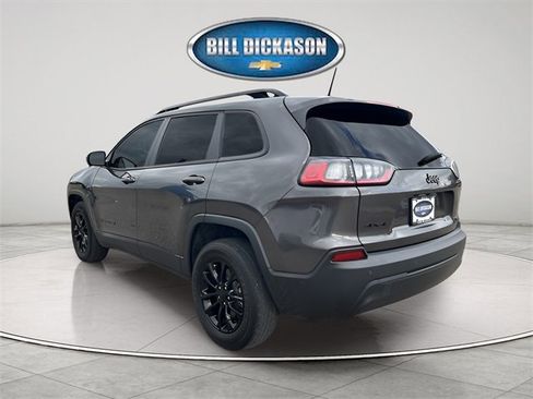 Used 2023 Jeep Cherokee Altitude Lux image 5