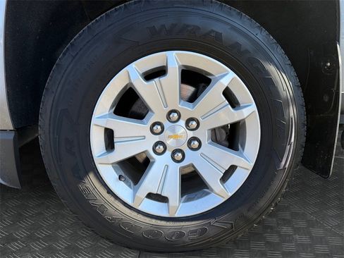 Used 2019 Chevrolet Colorado LT w/ LT Convenience Package image 20