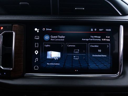 Used 2023 GMC Yukon Denali Ultimate AWD/4WD image 11