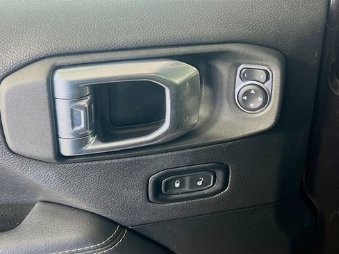 Used 2021 Jeep Wrangler Unlimited Sahara w/ Cold Weather Group image 12