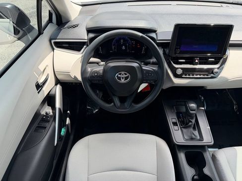 Used 2026 Toyota Corolla Cross L FWD image 18
