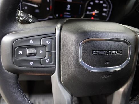 Certified 2022 GMC Sierra 3500 Denali image 37