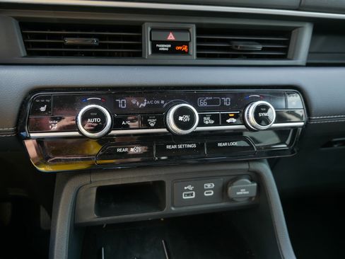 Used 2023 Honda Pilot EX-L image 24
