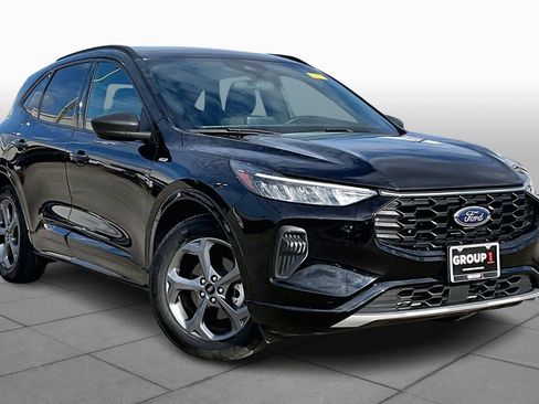 Used 2024 Ford Escape ST-Line image 2