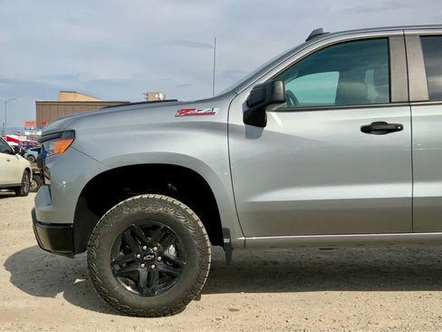 New 2026 Chevrolet Silverado 1500 Custom Trail Boss AWD/4WD image 10
