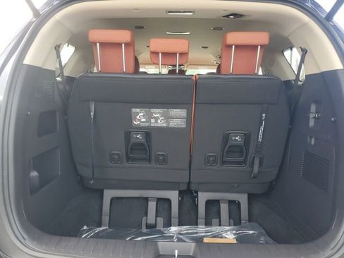New 2026 Kia Carnival EX image 8
