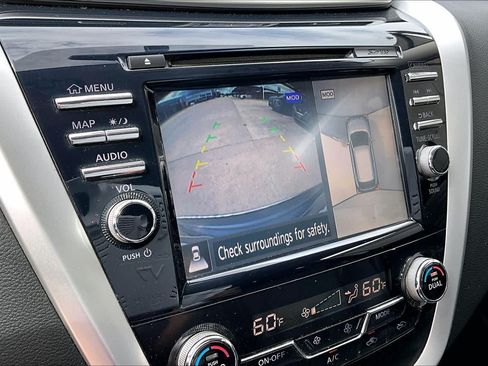 Used 2016 Nissan Murano SL w/ SL Technology Package FWD image 25