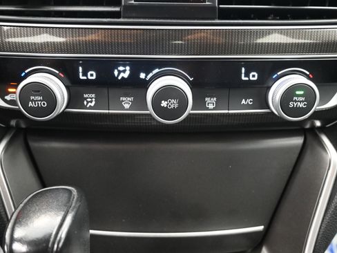 Used 2019 Honda Accord Sport image 14