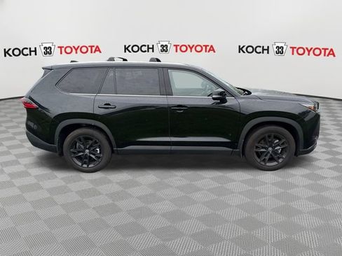 Used 2025 Toyota Grand Highlander AWD image 9