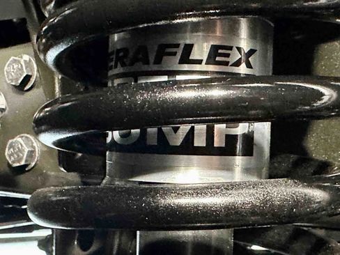 Used 2022 Jeep Wrangler Unlimited Rubicon w/ Xtreme Recon 35" Tire Package image 32