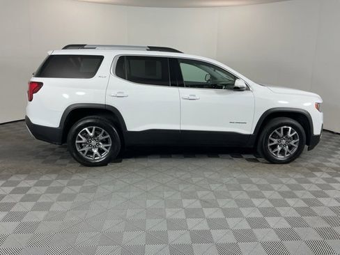 Used 2023 GMC Acadia SLT image 4
