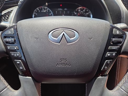 Used 2024 INFINITI QX80 Luxe RWD image 16