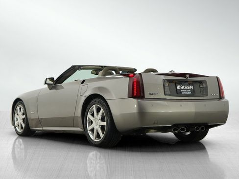 Used 2005 Cadillac XLR image 4