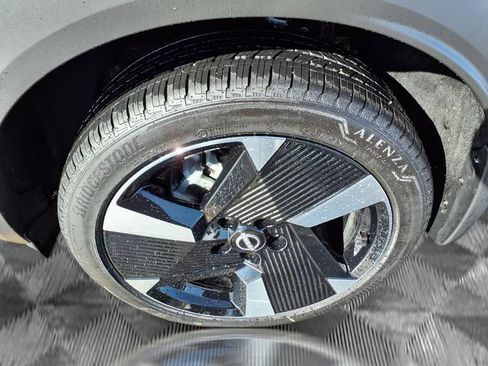 Certified 2025 Nissan Kicks SR w/ Interior Electronics Package image 19