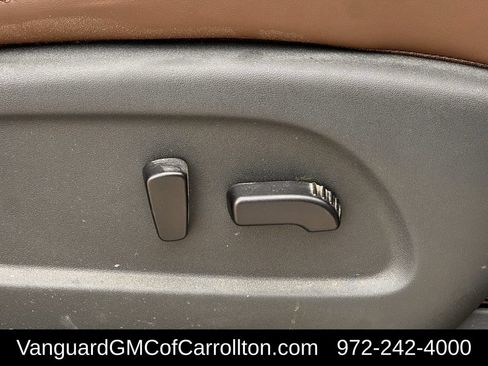 Used 2023 Nissan Titan Platinum Reserve w/ Moonroof Package AWD/4WD image 28