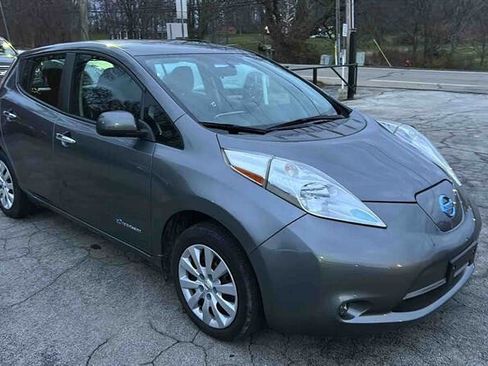 Used 2016 Nissan Leaf S w/ Charger Package image 2