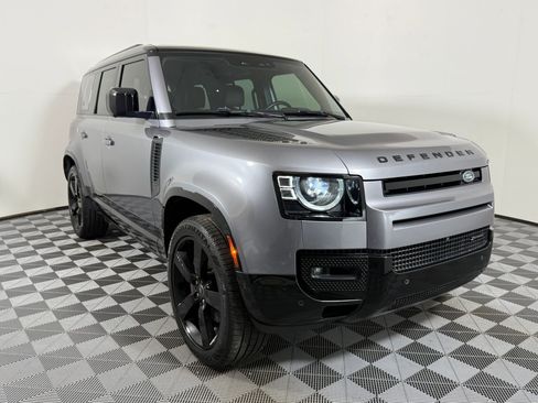 Used 2022 Land Rover Defender 110 X-Dynamic HSE AWD/4WD image 7