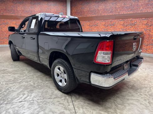 Used 2022 RAM 1500 Big Horn AWD/4WD image 2