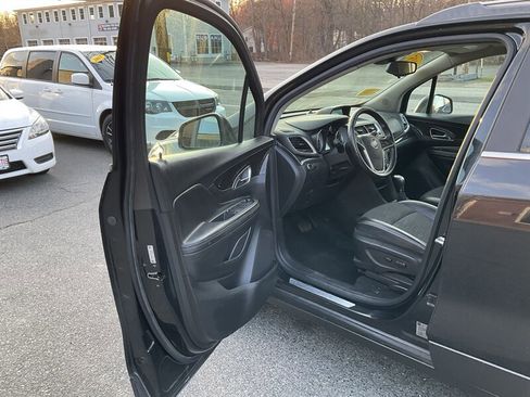 Used 2015 Buick Encore FWD image 19