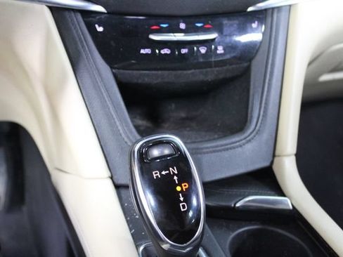 Used 2018 Cadillac XT5 Luxury w/ Driver Awareness Package AWD/4WD image 22