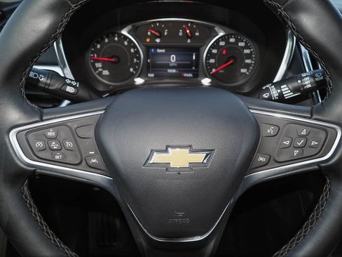 Used 2023 Chevrolet Equinox LT image 30