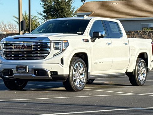 New 2026 GMC Sierra 1500 Denali image 9