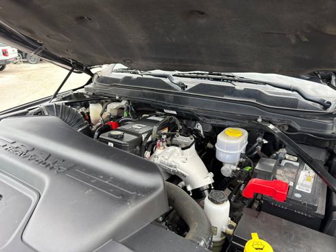 Used 2022 RAM 2500 Big Horn AWD/4WD image 37