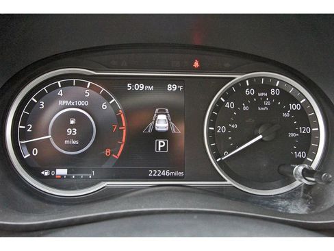 Used 2023 Nissan Versa SR w/ Trunk Package FWD image 17