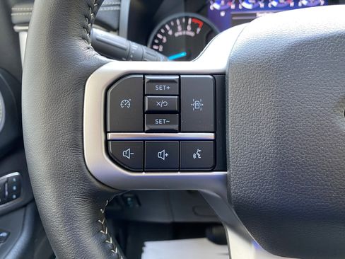 Used 2024 Ford Expedition Max XLT image 20