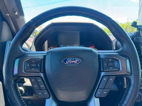 Used 2018 Ford F150 Lariat AWD/4WD image 9