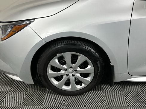 Certified 2025 Toyota Corolla LE FWD image 11