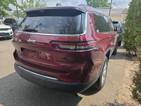 Used 2022 Jeep Grand Cherokee L Limited w/ Luxury Tech Group II AWD/4WD image 2