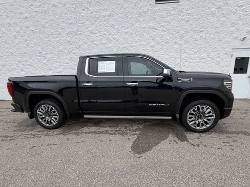 Used 2025 GMC Sierra 1500 Denali Ultimate AWD/4WD image 6