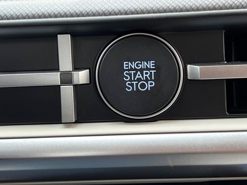 New 2026 Hyundai Santa Fe SE image 27