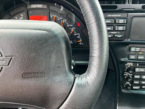 Used 1995 Chevrolet Corvette Convertible RWD image 14