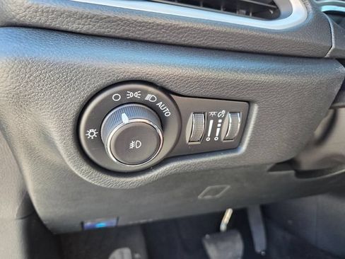 New 2026 Chrysler Pacifica Select FWD image 20