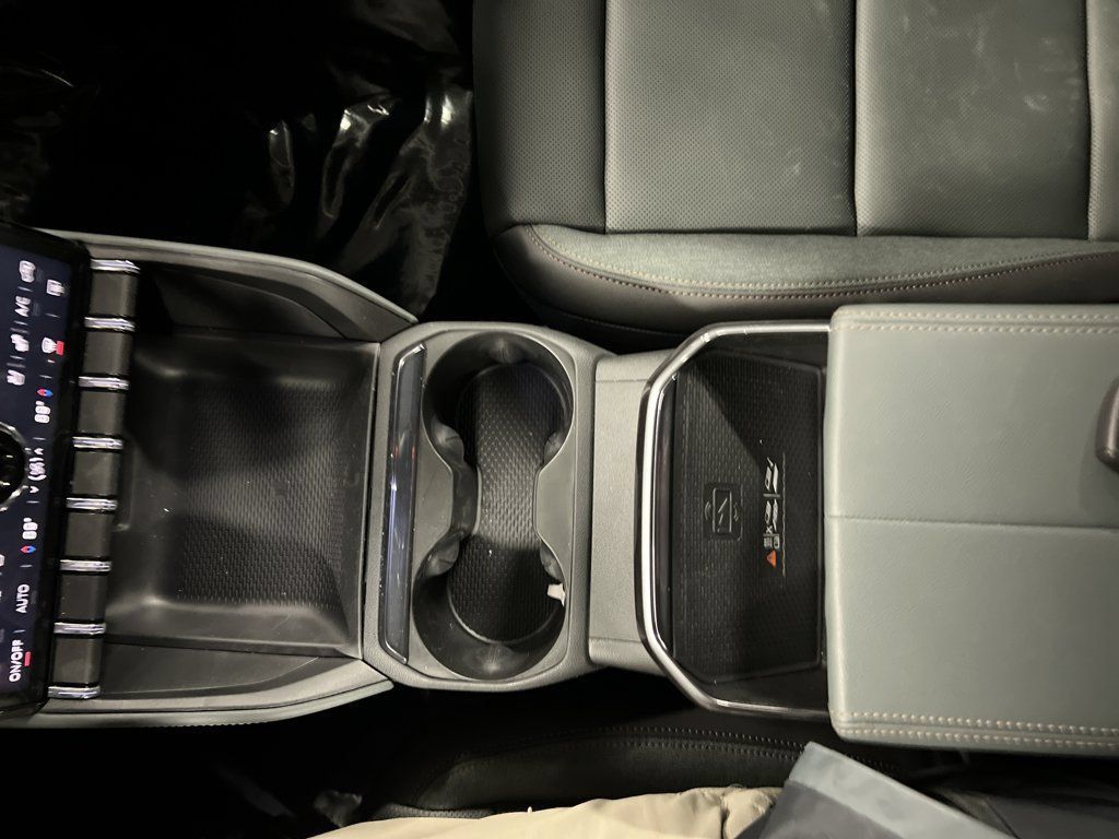 New 2026 GMC Terrain AT4 w/ Convenience Package III AWD/4WD image 27