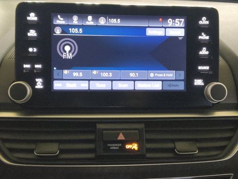 Used 2020 Honda Accord EX image 25